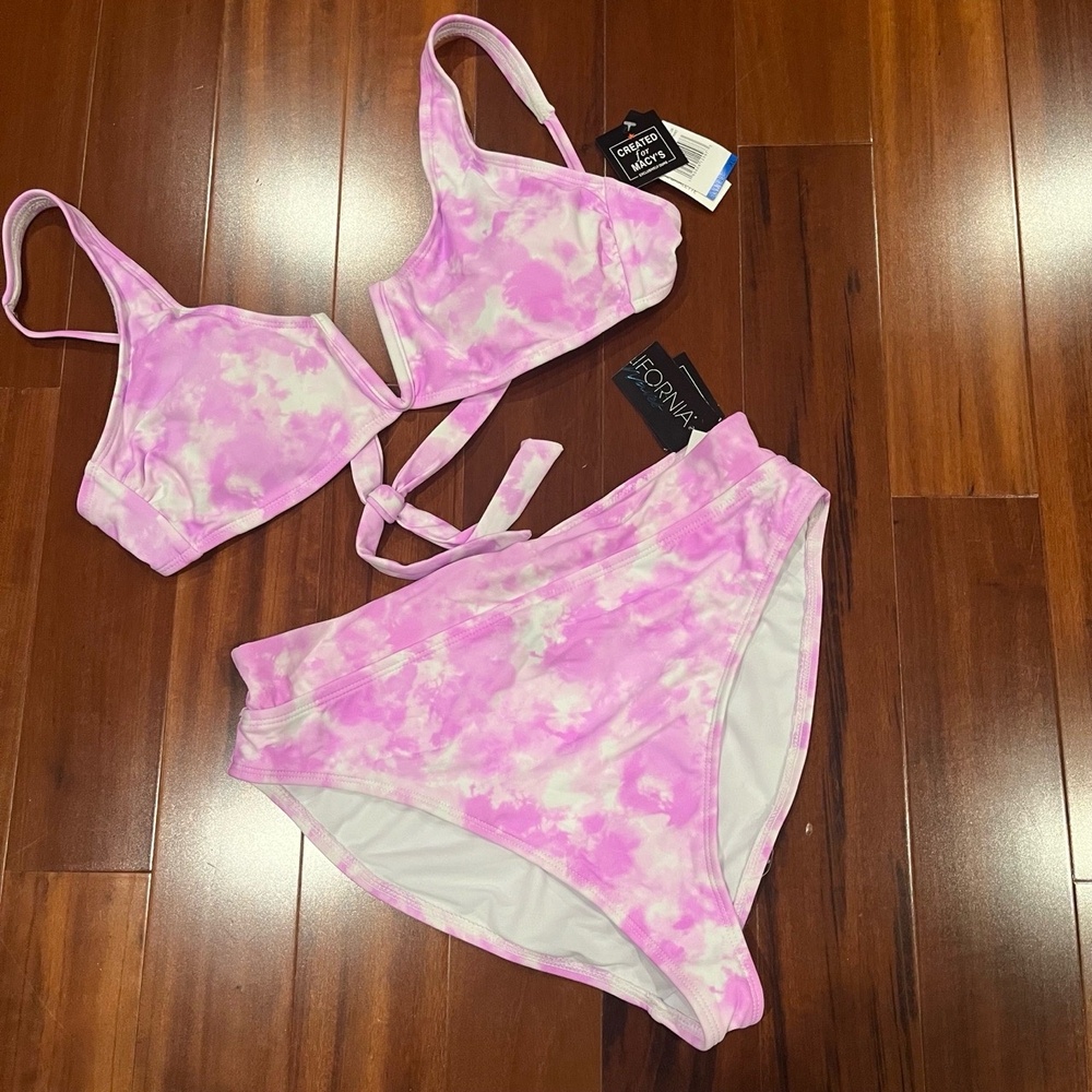 New NWT California Waves Pink Bikini Two Piece Swim Set Tie Dye Wire Bra Size XL
